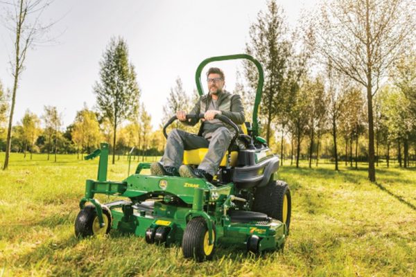 John Deere Z994R  Zero Turn Mower - Image 6